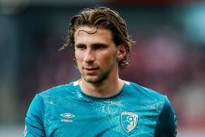 即将HWG!罗马诺:巴黎圣日耳曼接近签下伯恩茅斯后卫扎巴尼