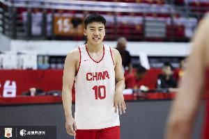 可圈可点!王俊杰8中4拿到11分3板2助1断
