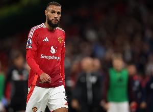 曼晚:马兹拉维缺席训练,赶不上英超首轮对阿森纳