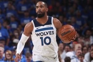 上场时间减少如何更高效?康利:有球在手最关键 不投篮也无碍