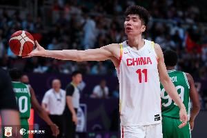 余嘉豪:西班牙联赛的吹罚更贴合国际篮球 鼓励对抗 严抓手部动作
