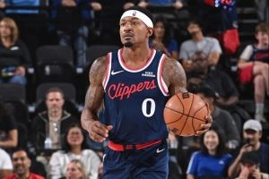  帕金斯：哈里森被解雇完该轮到弗兰克了 你用比尔替换了鲍威尔？