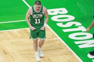  状态不俗！普理查德5记三分拿下24分6板9助 正负值+42