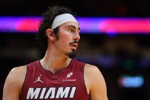  比尔·西蒙斯：应取消哈克斯争MIP的资格 他只是打出了预期的表现