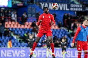  官方：塞维利亚中卫夸西右大腿股二头肌受伤