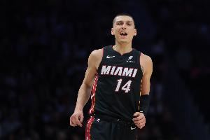  希罗：我擅长打快节奏篮球 能适配任何进攻体系这是我的能力