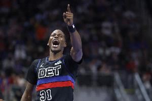  超高性价比！贾旺特·格林11中7高效拿下20分4板2断